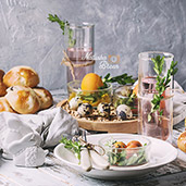 easter table setting